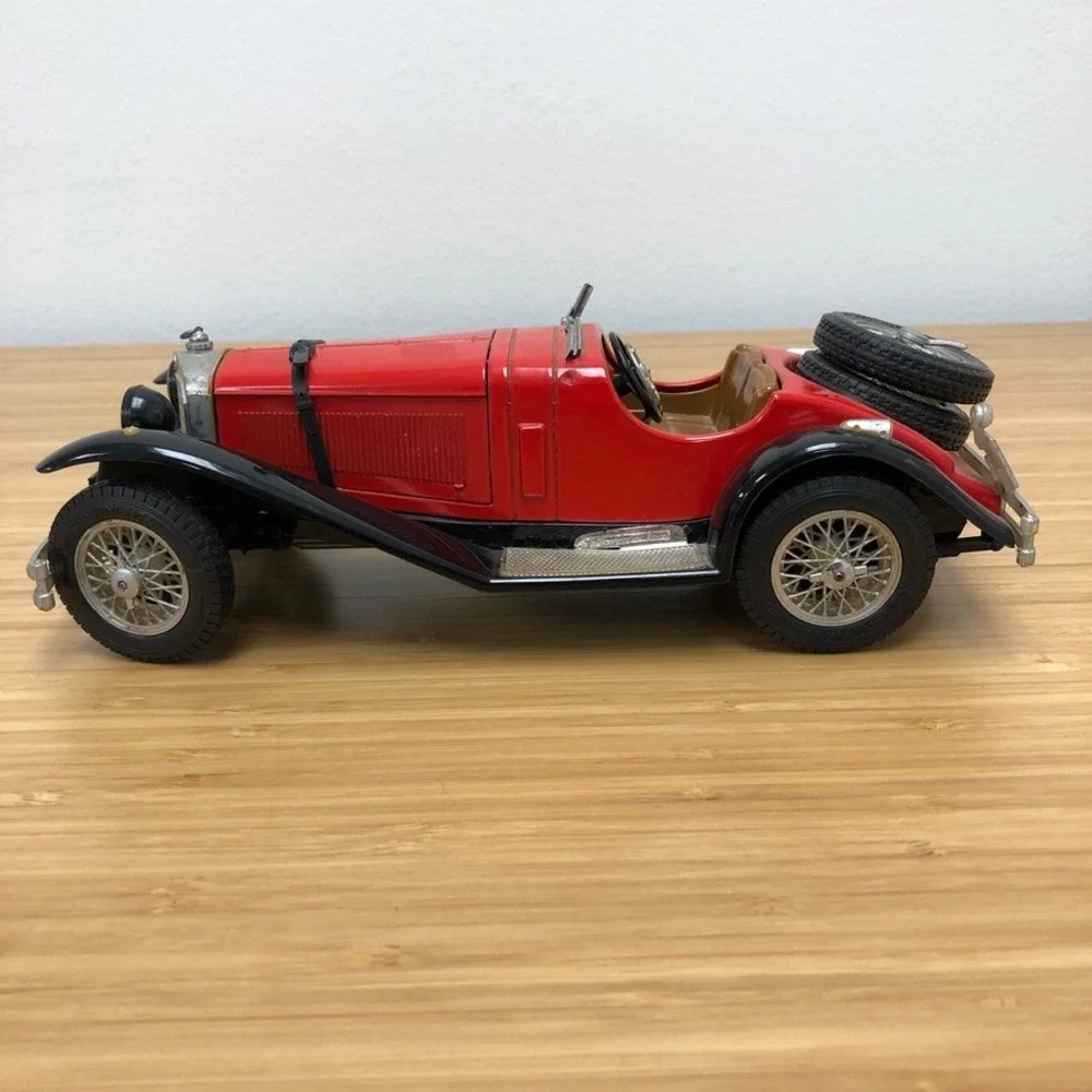 Burago Mercedes-Benz SSK 1928 Diecast Car Red Black 1/18 Scale Italy Vintage